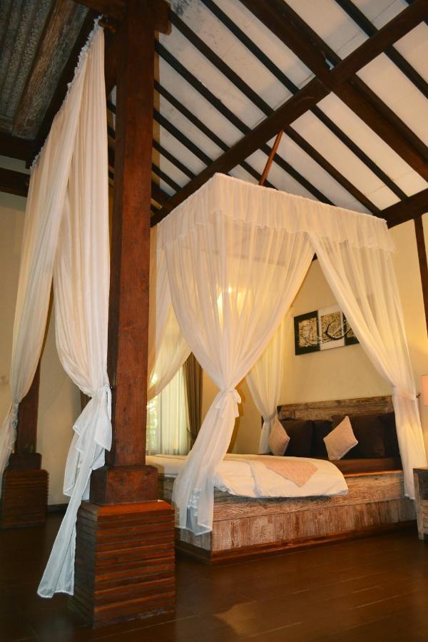Joglo Villa Bali Penatih Exterior photo